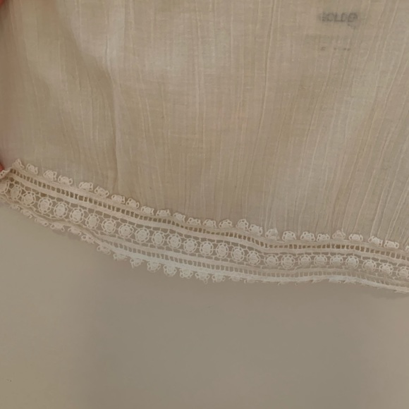 Golden by Aritzia tank. - Picture 4 of 6